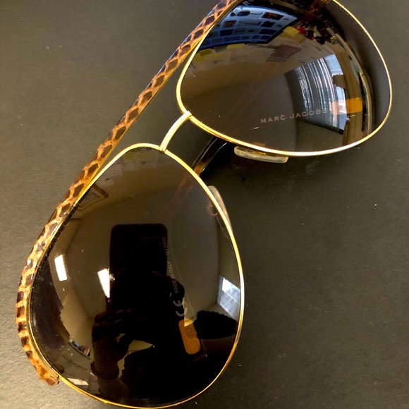 Marc Jacob Aviator sunglasses-great condition ! - Picture 1 of 3
